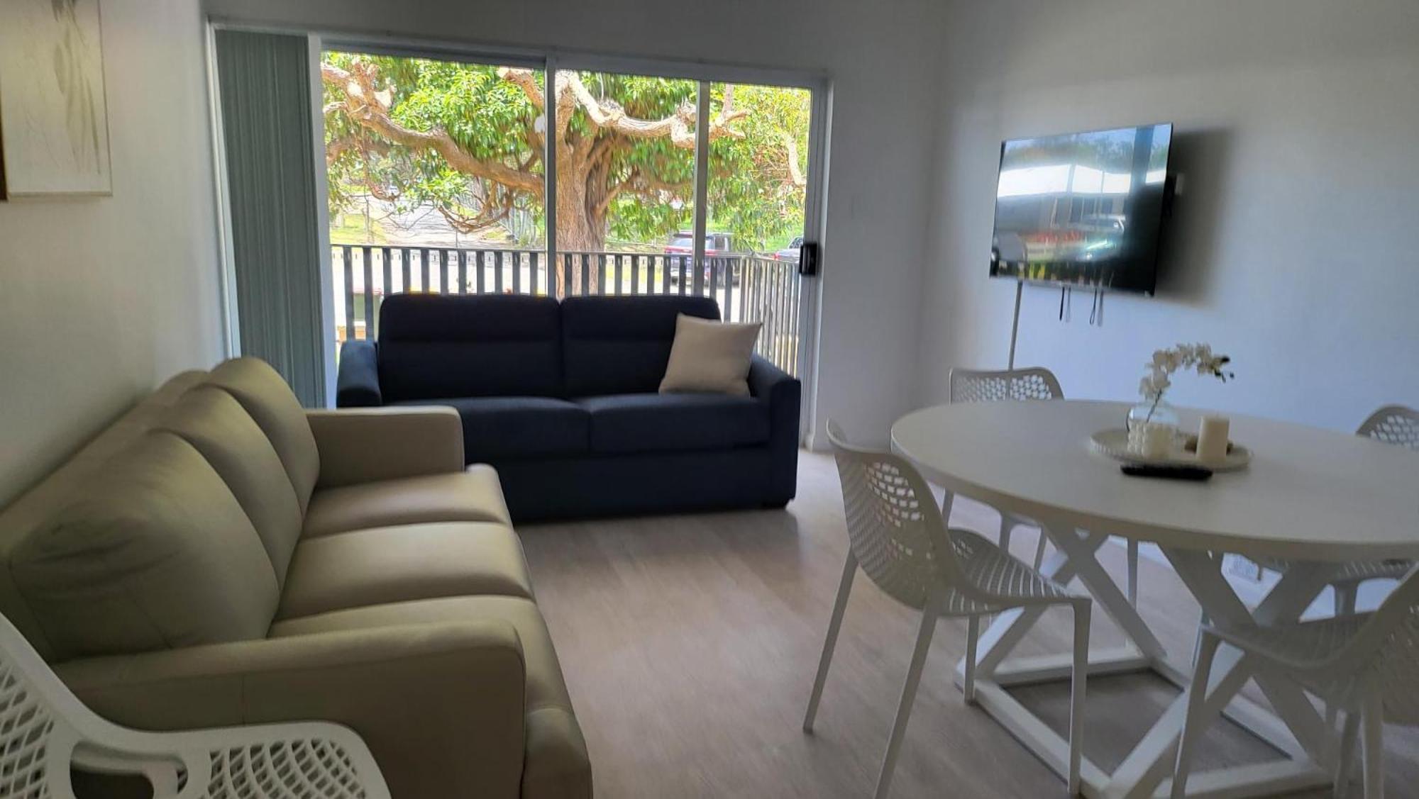 Husky 19 Beautifully Appointed Apartments - Great Location - In The Heart Of Husky Huskisson Exterior foto